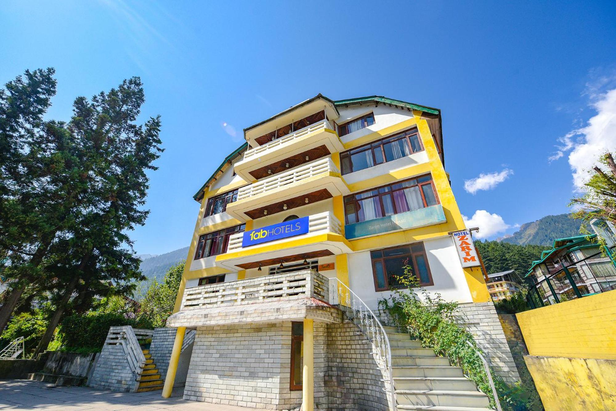 Fabhotel Zarim Manāli Екстериор снимка