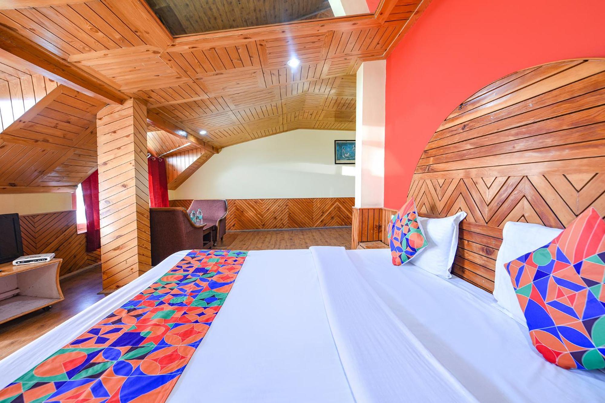 Fabhotel Zarim Manāli Екстериор снимка