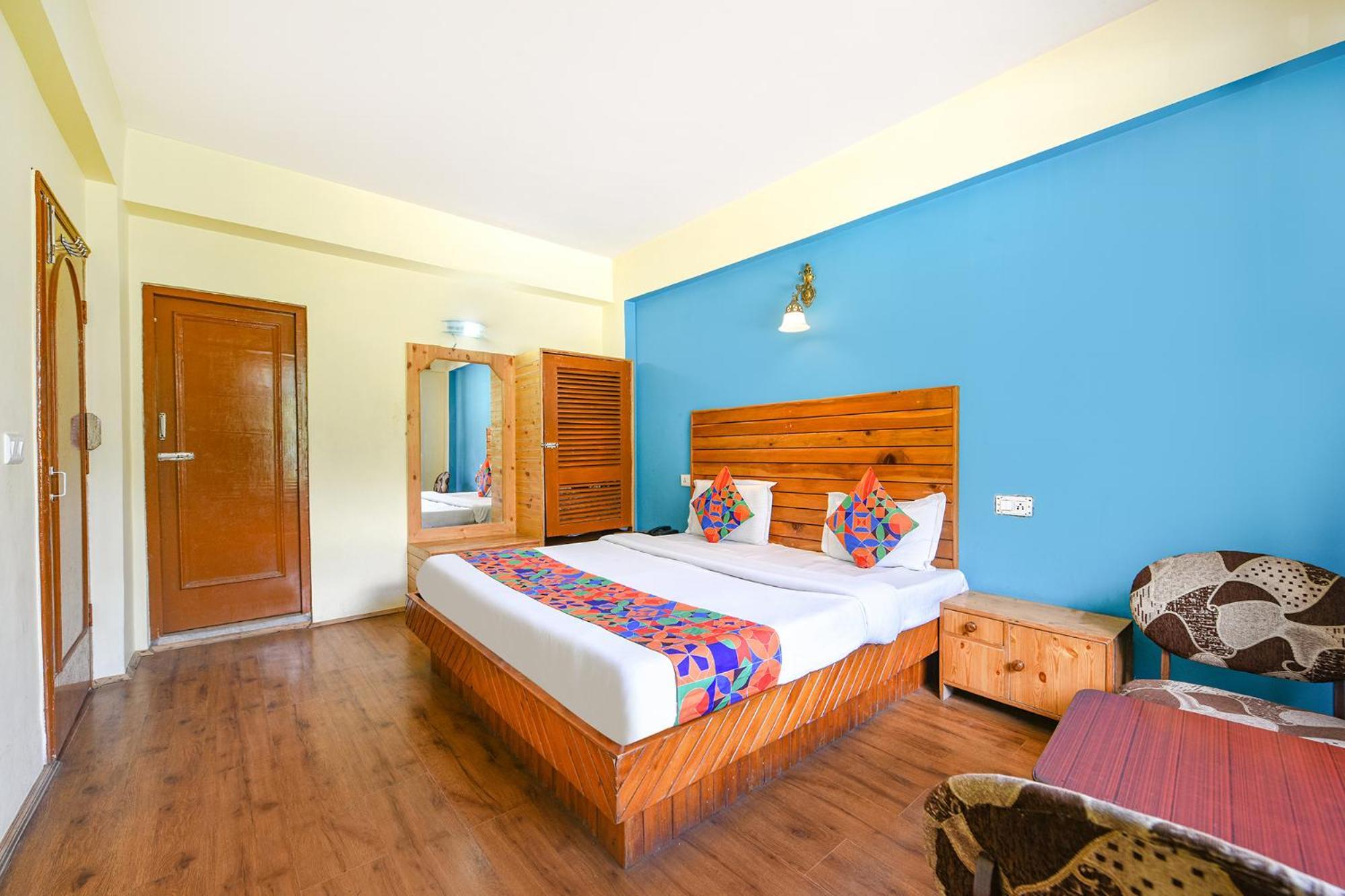 Fabhotel Zarim Manāli Екстериор снимка