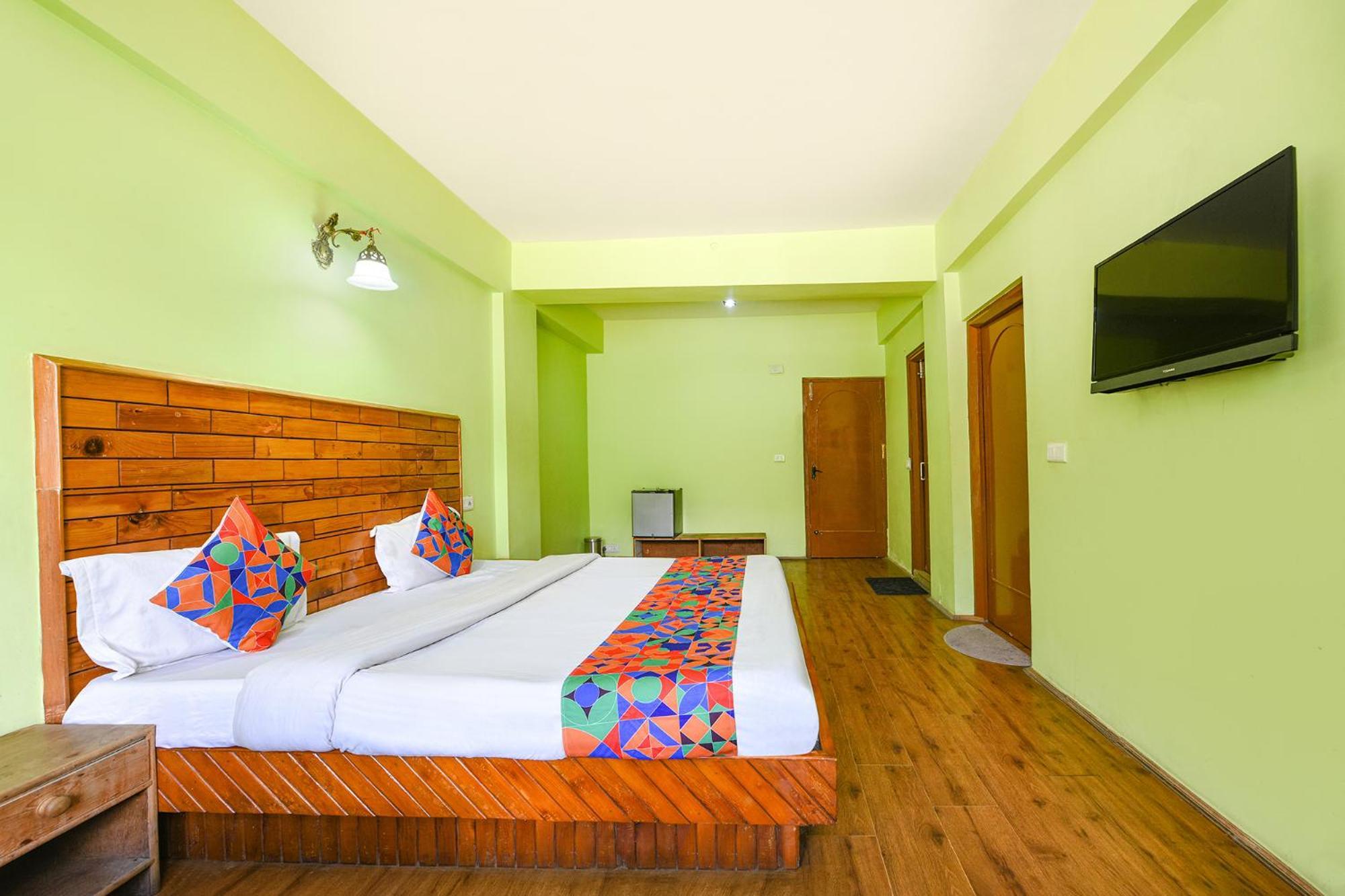Fabhotel Zarim Manāli Екстериор снимка