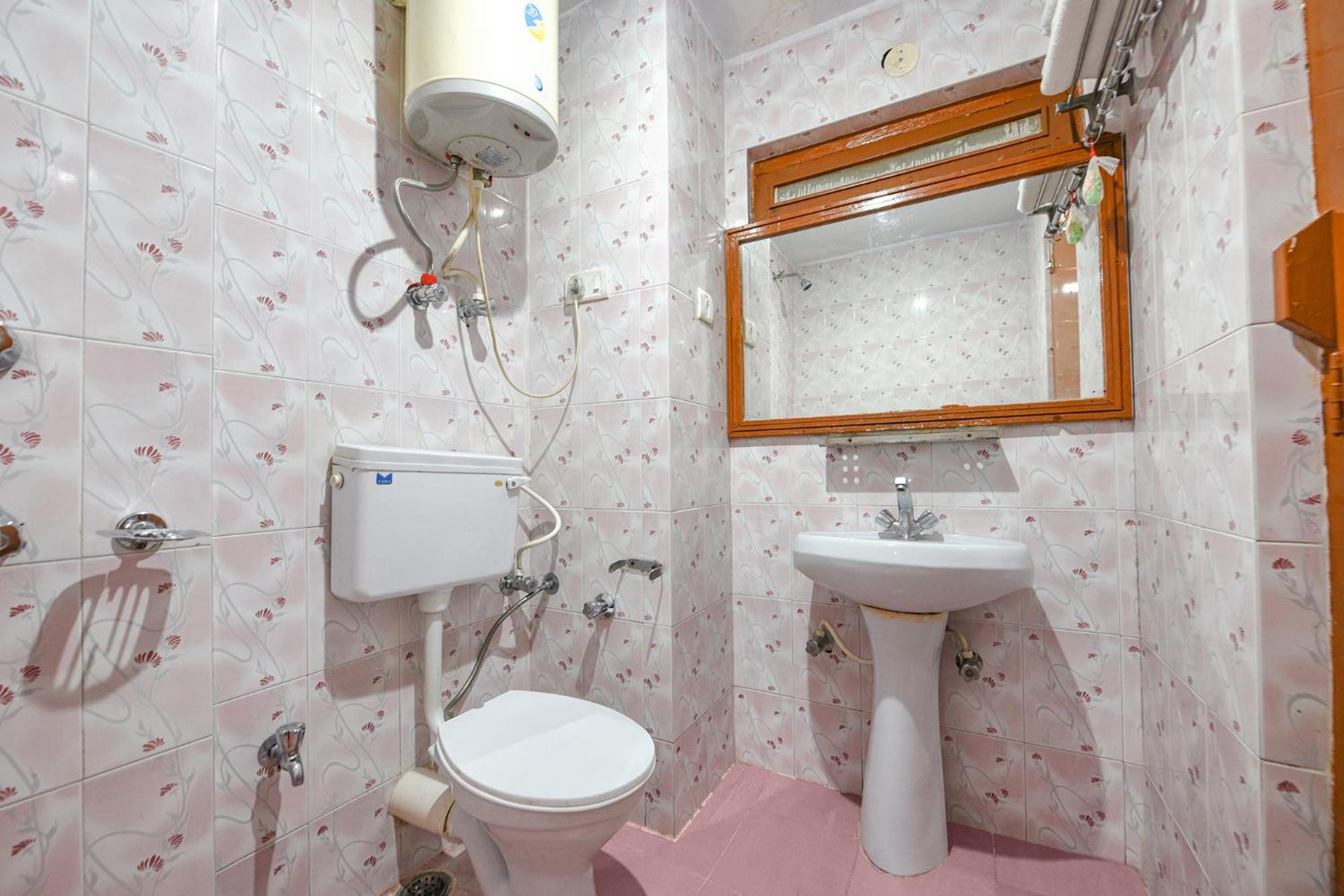 Fabhotel Zarim Manāli Екстериор снимка